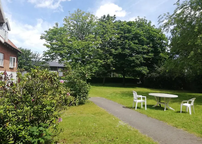 Apartman 5 Minute Walk To Lego House - N18 - With Private Bathroom *